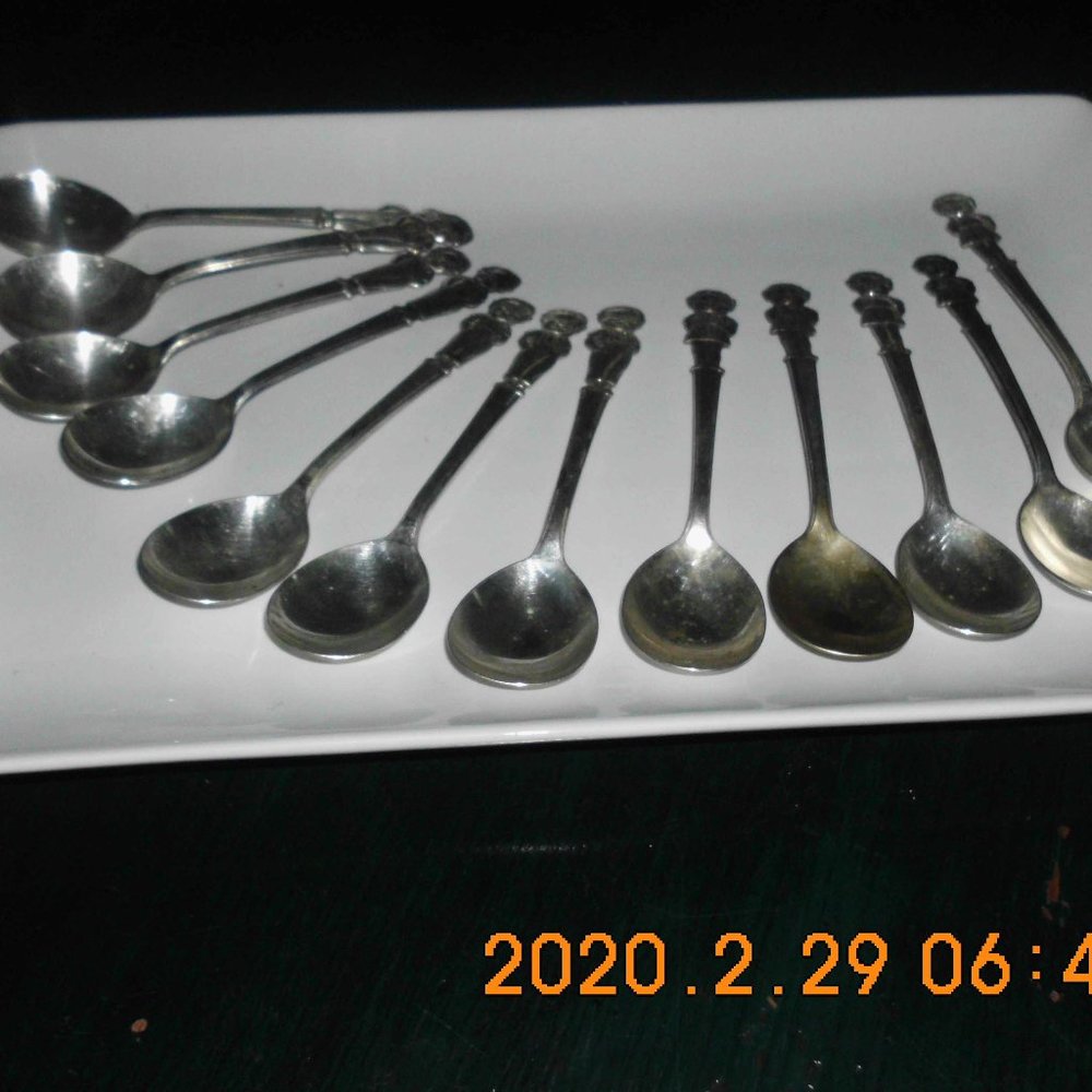 VINTAGE INTERNATIONAL SILVER CAMPBELL KIDS SPOONS